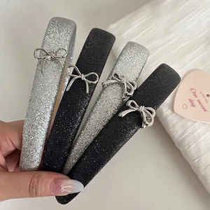 Elegantes Glitzer Stoff Stirnband Mit Silbernem Metall Schmetterlings Schleife Schimmer Haarband Mode Haarschmuck Für Damen