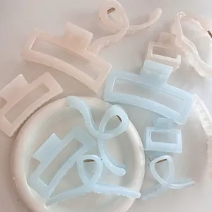 Minimalistische Acryl Haifisch Haarklammern Für Damen Blau Beige Geometrische Quadratische Wellen Kreuz Haarkralle Clips Mode Haarschmuck
