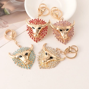Vintage Stierenkop Vorm Legering Sleutelhanger Verguld Strass Dier Tas Hanger Charm Mode Sieraden Sleutelring Voor Vrouwen Mannen