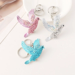 Exquisite Metal Bird Keychain Fashion Rhinestone Peace Dove Bag Charm Creative Gift Sparkling Bird Animal Pendant Keychain