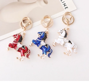 Détails de porte-clés cheval en émail avec strass brillants et fermoir mousqueton doré