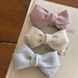 Handmade Fabric Bow Hair Clip With Metal Tag Sweet Elegant Ponytail Spring Clip For Women Girls Daily Fashion Hair Accessories