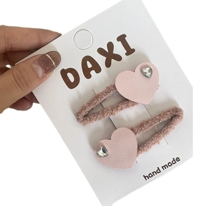 Lot de barrettes à cheveux en forme de cœur en peluche rose avec strass pour fillettes