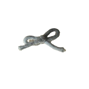 Barrette à cheveux nœud tricoté bleu fait main avec texture laine pour style ballet