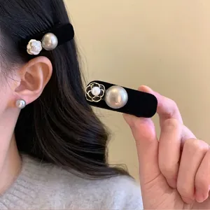 Vintage Camellia Artificial Pearl Hair Clip Black Velvet Flocked Duckbill Clip French Elegant Side Clip For Women Hair Accessory Gift