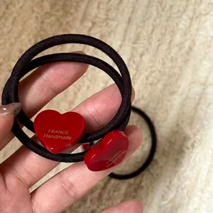 Élastique à Cheveux en Acétate Coeur Rouge Rétro Fait Main Français Support de Queue de Cheval Accessoires de Cheveux Mode pour Femmes