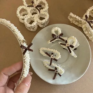 Élégantes Pinces à Cheveux Nœud en Künstliche Perles Pinces à Cheveux Künstliche Perles Blanches Épingle à Cheveux Ruban Brun Coiffe Style Coréen pour Femmes Bijoux Accessoires