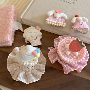 Mignonne Pince à Cheveux en Peluche Forme Gâteau Glacé pour Filles Doux Tissu Plaid Pince Bec de Canard Rose Accessoire Cheveux
