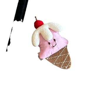 Pince à cheveux glace mignonne avec visage souriant rose et cerise en peluche