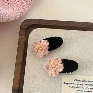 Pince à Cheveux Fleur de Cerisier au Crochet à la Main Rose Fil de Laine Épingle à Cheveux Femme Fille Élégante Barrette