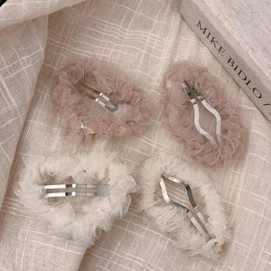 Barrettes à Cheveux en Maille de Gaze Élégantes pour Femmes Dentelle Plissée Forme Cœur Ovale Pinces Latérales de Frange