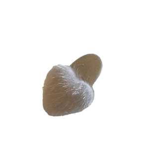Molletta per capelli a cuore in morbido peluche bianco con texture in velluto da donna