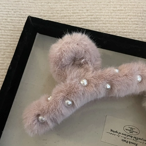 Eleganter plüschiger Haarklammer in Mauve mit Kunstperlen-Verzierung für dickes Haar