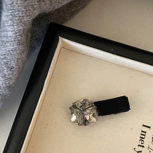 Vintage grey crystal velvet hair clip with a hexagonal cut faceted stone for women