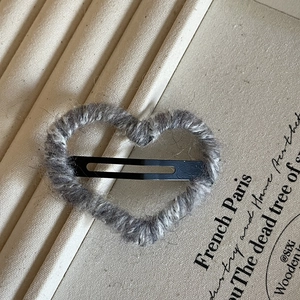 Handmade heart-shaped gray wool yarn hair clip with black metal BB clip for women