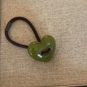Cute jelly green heart hair tie with brown elastic rope for French style women's hair accessories
