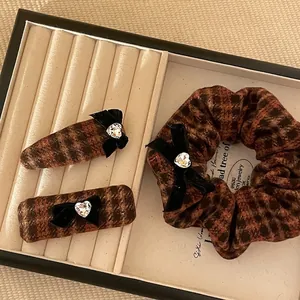 Vintage Brown Plaid Fabric Hair Clip With Velvet Bow Heart Rhinestone Decorative Hair Accessory For Women Fashion Commuting