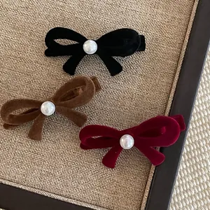 Vintage Velvet Bow Hair Clips With Faux Artificial Pearl Elegant Duckbill Clips French Style Hair Accessories For Women Girls