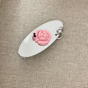 Silver oval hair clip with pink balloon flower and pearl detail for women