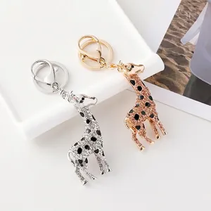 Fashion Cute Giraffe Shaped Metal Keychain With Rhinestones And Enamel Spots Gold Silver Animal Bag Charm Pendant For Women