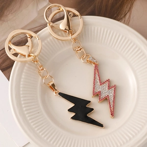 Hip hop lightning bolt keychain set with rhinestones and enamel on gold metal ring