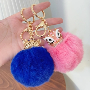 Porte-clés danse du lion en fausse fourrure avec breloques émaillées pour sacs à main