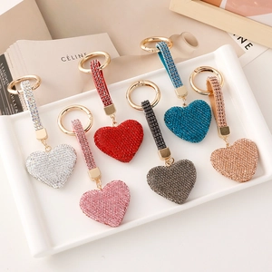 Luxury Alloy Full Rhinestone Heart Keychain For Women Cute Sparkling Peach Heart Bag Charm Pendant Fashion Key Ring Gift