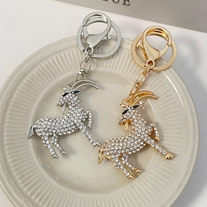 Creative Cute Goat Shape Keychain Alloy Rhinestone Inlaid Animal Bag Pendant Metal Hanging Ornament Accessories For Women Unisex