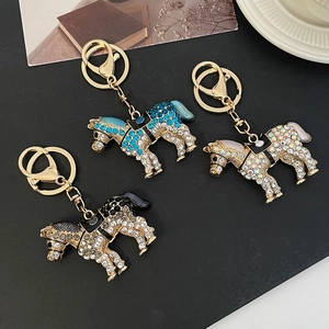 Porte-clés Cheval Incrusté de Strass Pendentif de Sac à la Mode en Alliage de Cristal Charme d'Anneau de Clé pour Accessoires de Voiture Cadeau Homme Femme