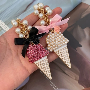 Porte-clés crème glacée en perles avec strass et nœuds en soie pour sac à main