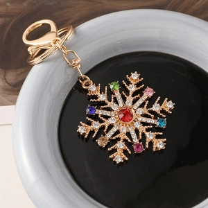 Porte-clés Flocon de Neige en Alliage d'Or Vintage avec Strass Colorés Ornement de Noël Pendentif de Porte-clés Cadeau