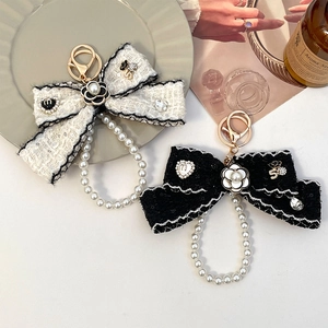 Vintage Tweed Bow Keychain With Camellia Artificial Pearl Chain Elegant Bag Charm For Women Luxurious Bowknot Pendant Gift