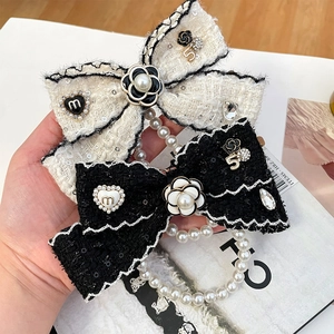 Elegant tweed camellia bow keychain with faux pearls and rhinestones decoration