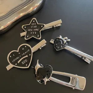 Set di Mollette per Capelli Y2K Minimaliste in Lega con Smalto Nero a Forma di Cuore e Stella per Donne Ragazze Accessori Moda