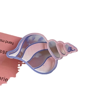 Fermaglio per capelli a conchiglia a spirale con sfumatura viola e rosa pastello