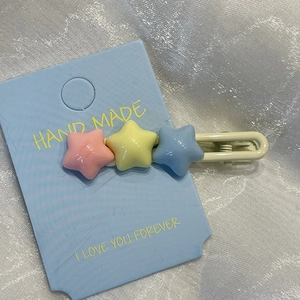 Graziosa molletta per capelli a stella Y2K con stelle colorate opache su base in metallo