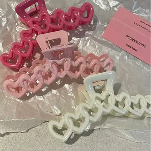 Grande Molletta per Capelli a Cuore Svuotato in Acrilico con Cuori Intrecciati Accessorio Moda Capelli per Donna Styling Quotidiano