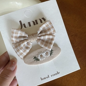 Handmade brown plaid bow and embroidered daisy floral hair clips for girls set