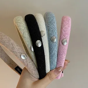 Serre-tête en Tissu Tissé Rembourré Minimaliste pour Femmes Couleur Unie avec Breloque en Métal Accessoires de Cheveux Faits à la Main Vintage