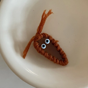 Handmade crochet funny carrot hair clip with cute cartoon eyes for girls