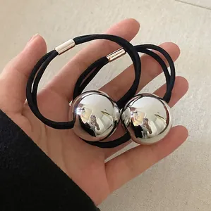 Set di elastici per capelli con palline metalliche argento lucido per coda di cavallo
