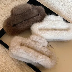 Große Plüsch Haarkralle Clip Für Damen Elegant Kunstpelz Haifischclip Handgefertigte Kaninchenfell Winter Haarschmuck