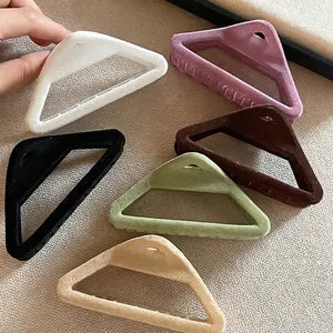 Set de pinces à cheveux triangulaires floquées au design géométrique pour coiffures femme