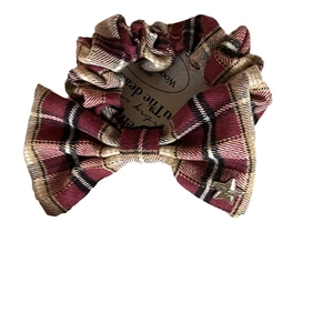 Plaid bow scrunchie with a gold star charm for women in red and black checked fabric