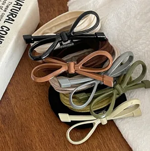 Élastiques à Cheveux Minimalistes en Métal et Résine avec Nœud Papillon Porte Queue de Cheval Élégants pour Femmes Accessoires de Mode Quotidienne Style Coréen