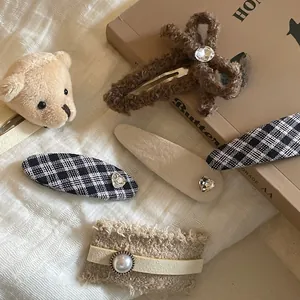 Détails de pinces à cheveux vintage marron avec strass et nœuds en peluche doux