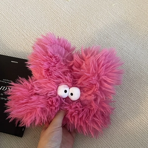 Bandeau monstre rose drôle en peluche avec grands yeux pour soin du visage