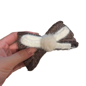 Brown knitted bow hair clip with white plush rabbit ears for girls in autumn style