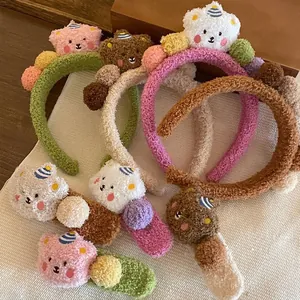 Accessoires de Cheveux Ours en Laine d'Agneau Mignon Doux Peluche Pince Bec de Canard Serre-tête pour Femme Maquillage