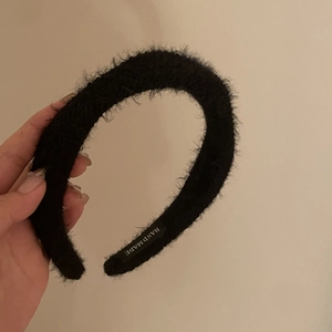 Serre-tête noir fait main en peluche épaisse avec étiquette Hand Made pour femme